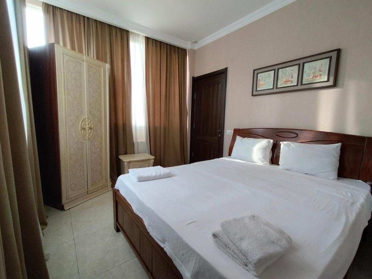 New Star Hotel Tbilisi Luaran gambar
